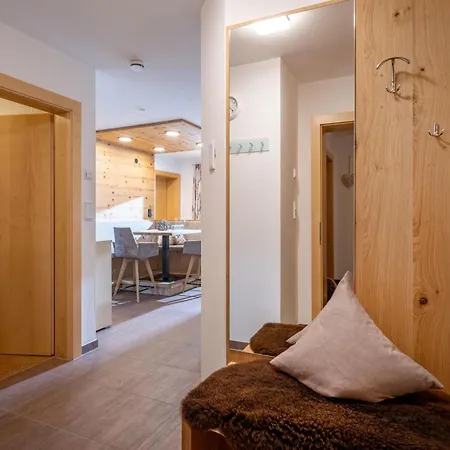 Kogl-bauer, Apartman